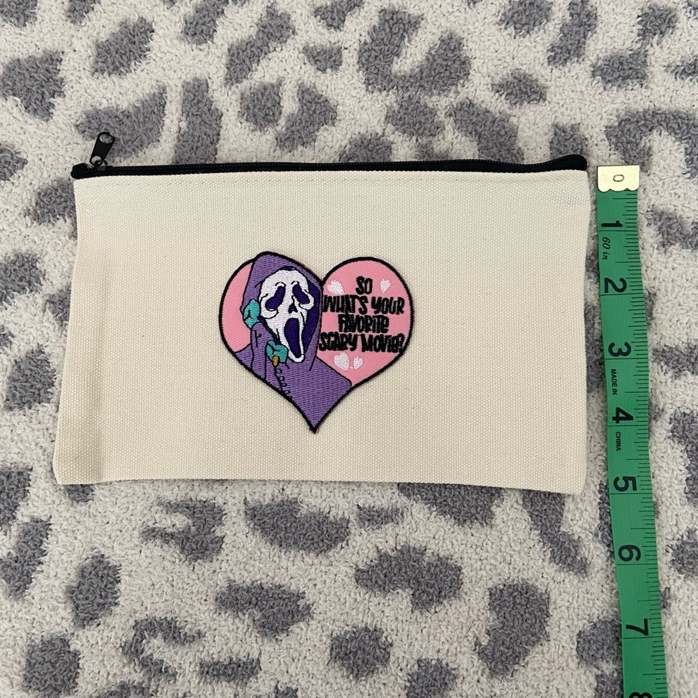 HANDMADE COSMETICS BAG WITH ‘SCREAM’ PATCH - Picture 4 of 7